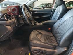 تۆیۆتا کامری